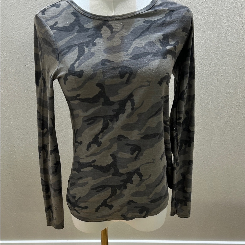 Michael Stars Gray Camouflage Long Sleeve Top